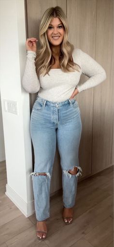 Abercrombie Outfits, High Waisted Jeans Outfit, 2024 Fits, Body Suit Outfits, Eve Outfit, Size 10 Women, Outfit Jeans, Causual Outfits, Outfit Inspo Fall