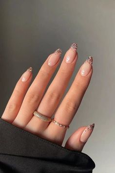 Are you looking for colored French tip nails to put a modern twist on a classic manicure? If so, you’ll love these 40 unique designs for your next nail set! For example, we love this glitter mani – so chic! Sparkly Ombre Nails, Mardi Gras Nails, Unghie Sfumate, New Years Eve Nails, January Nails, Easy Nails, Sparkly Nails, New Year's Nails