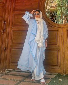 Abaya Photography, Egypt Photoshoot, Iranian Style, Female Clothes Outfits, Arabian Women, Cute Sleepwear, Female Clothes