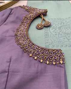 Zardosi Work Blouse Simple, Simple Blouse Embroidery Designs, Simple Zardosi Work Blouses, Simple Work Blouse Designs, Latest Simple Aari Work Blouse Designs, Work Blouse Hand Designs, Zardosi Work Blouse, Blouse Design Aari Work