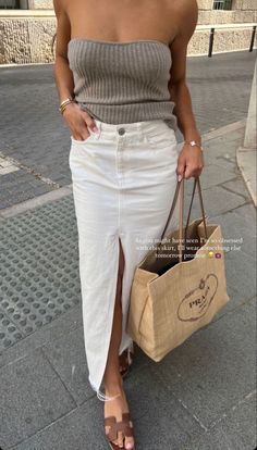 Leavenworth Outfits Summer, Outfits For Crabbing, What To Wear In England Summer, Business Casual Jeans Summer, Napa In October Outfits, European Fall Outfits 2024, Summer France Outfits, Summer In France Outfit, Casual Europe Outfits