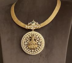 Gold Sets Jewelry, Gold Sets Jewelry Indian Design, Navi Jewellery, Fish Infographic, Kanti Necklace, Choker Design, Antique Necklaces