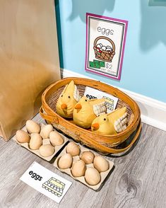 How to Set Up a Preschool Farmer's Market Dramatic Play Area: Step-by-Step Guide Preschool Farmers Market, Name Activities Preschool, Farm Preschool, Dramatic Play Area, Dramatic Play Preschool, Dramatic Play Centers