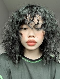 3a Curly Hair, Lip Plumper Gloss, 3a Hair, Lip Plumping Gloss, Lip Plumping, Curly Hair Inspiration, Curly Girl Hairstyles, Curly Hair Care