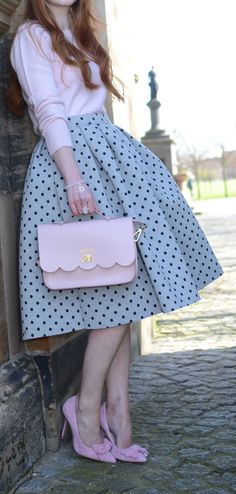 Polka Dots Clothes, Stylish Skirts Fashion, Grey And Pink Outfit, Dress And Skirt Outfits, Polka Dot Skirt Outfit, Polka Dot Skirts, Pink Shoes Outfit, Summer Fashion Ideas, Spring Skirt Outfits