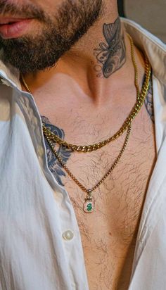 Jewelry Guide, Summer Jewelry Trends, Classy Clothing, Gold Finger Rings, Mens Rings Fashion, Diamond Necklace Designs, Mens Gold Jewelry, Gold Chains For Men, Photography Aesthetic