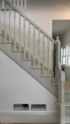 Grey Handrail Stairs, Revere Pewter Staircase, French Grey Staircase, Gray Staircase Ideas, Light Grey Staircase, Cottage Stair Railing, Painted Bannister Ideas, Coloured Bannister, Painting Banisters Railings