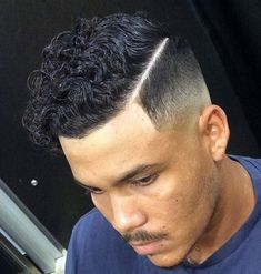 Curly Side Part with Fade Hard Part Haircut Mens, Curly Side Part, Hard Part Haircut, Haircut Mens, Mid Skin Fade, Best Fade Haircuts, Side Part Haircut, Side Part Hairstyles, Instagram Hairstyles