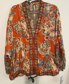 Very nice condition . Very roomy-Bust-34” from underarm seam to underarm seam across front-Sleeve -no seam at shoulder Length-28” down middle of back Free People Kimono, Kimono Jacket, Shoulder Length, Kimonos, Bohemian Style, Vest Jacket, Women Long Sleeve, Free People, Zip Ups