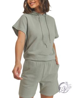 Oversized, short sleeve raglan style sweatshirt hoodie in medium weight cotton fabric with drawstring, gently dripped shoulders Machine wash cold (Gentle cycle), Tumble dry low or Hang Dry (recommended). Fabric: 65% Cotton, 30% Polyester, 5% Spandex Short Sleeved Hoodie, Curvy Shorts, Style Sweatshirt, Hoodie Set, Short Sleeve Hoodie, Curvy Jeans, Sweater Tank Top, Hoodie Outfit, Character Ideas