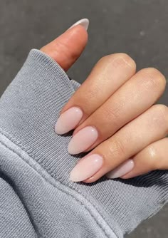 Nude Oval Nails, Old Money Nails, Oval Acrylic Nails, Blush Pink Nails, Money Nails, Casual Nails, Almond Acrylic Nails, Pink Spring