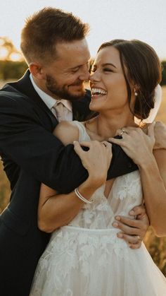 Wedding Day Detail Shots | bride, bride getting ready, bride getting ready photos, wedding day, wedding aesthetic, wedding inspo, wedding inspiration, bridal, bridal photos, wedding dress, wedding dress details, wedding dress detail shots, wedding day vibes, wedding style, bride style, wedding day photo inspiration, floriday weddings, south florida weddings wedding poses for bride and groom bridal party unique indian couple carddesignrr superfast2017 Italian Feast, Wedding Photo List, Bride Groom Poses, Bride Groom Photos, Wedding Couple Photos, Dana Point