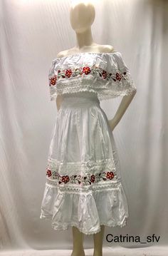 Beautiful hand-embroidered blanket dress with 100% handmade silk thread MEXICAN DRESS, long Mexican dress, handmade dress, embroidered dress, typical dress, regional dress, the perfect dress for a Mexican party or any other event The dress is unitalla fits either small-medium-sized - large - extra large-4 sizes in one White Traditional Mexican Dress, Mexican Floral Dress, Modern Mexican Dress, Columbian Dress, Peasant Style Festival Dress With Embroidered Border, Peasant Dress With Embroidered Border For Festival, White Peasant Dress With Embroidered Border, Folk Style Dress With Embroidered Border For Fiesta, White Folk Fiesta Dress