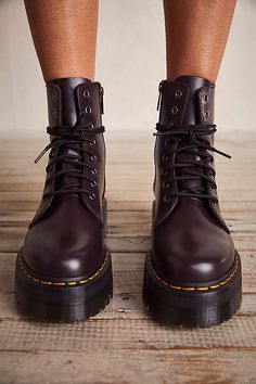 Shoe Inspo, Swag Shoes, Dr Martens Shoes, Carrie Bradshaw, Chunky Platform, Goodyear Welt, Pretty Shoes