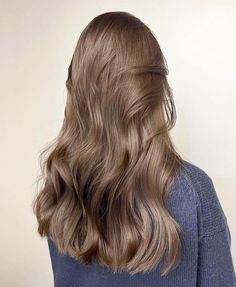 Subtle Brown Hair Color, Basic Hair Color, Kawaii Hairstyle, Hair Color For Morena Skin, Mousy Brown Hair, Soft Brown Hair, Tiktok Hairstyles, Brown Hair Inspiration