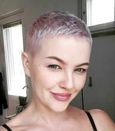 Extremely Short Pixie, Trendy Short Hair Cuts, Cute Short Hair, Short Haircut Ideas, Chemo Hair, Hair Cuts For Women