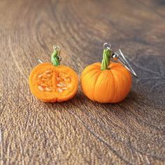 Halloween pumpkin earrings are part of a large autumn collection. These burnt orange jewelry look so cool. Details: Earring length 4 cm (1,5 inch), Drop length 2 cm (0,7 inch). Your order will be packed securely in a beautiful box. The order will be sent to your Etsy address, please make sure it is Thanksgiving Jewelry, Frozen Art, Orange Jewelry, Quirky Jewelry, Pumpkin Earrings, Food Jewelry, Autumn Collection