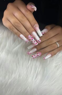 Barbie Pink Acrylic Nails Designs, Baddie Nails Pink, Couqutte Nail Ideas, Cute Nails Ideas, Cool Finger Tattoos, Kylie Nails, Gel Toe Nails, Spring Acrylic Nails