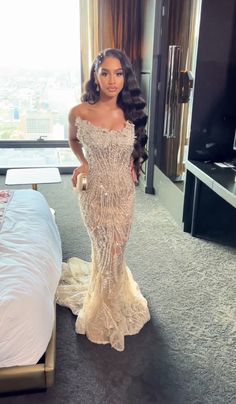 Gown For Wedding, Wedding Evening Gown, Prom Dress Inspo, Classy Prom, Prom Inspiration, African Prom Dresses, Mode Tips, Sparkly Prom Dresses, Gorgeous Prom Dresses