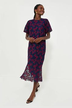 Formal Lace Floral Print Midi Dress, Formal Lace Midi Dress With Floral Print, Red Lace Midi Dress With Short Sleeves, Seraphina Dress, Hotty Toddy, Summer Style Guide, Simple Silhouette, Cocktail Attire, Cocktail Parties