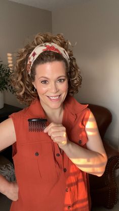 Sandi 🇨🇦 Curly Hair Care, Clean Beauty | Part 1 - How to build root volume while diffusing I use a pick to SLIGHTLY & GENTLY lift the roots making sure not to stretch out any... | Instagram Updo For Short Curly Hair, Headband Hack, Beauty Headband, Hair Buff, Crazy Curly Hair, Quick Updo, Root Volume, Curly Hair Up, Gym Hair