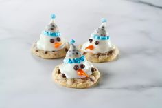 Holiday Desserts Cookies, Snowman Sugar Cookies, Hershey Recipes, Sugar Cookie Mix, Blossom Cookies, Easy Christmas Treats, Hershey's Kisses, Holiday Dessert Recipes, Chocolate Marshmallows