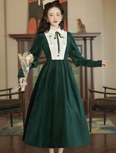 Size: XL Victorian Fashion Dresses, Green Velvet Dress, Dress Woman, Embroidery Floral, Long Sleeve Casual Dress, Velvet Fashion, Chic Vintage, Green Velvet, French Style