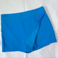 J.Crew Turquoise Blue Skort Shorts Skirt. Nwot This Super Cute Skort Is What You Need This Summer Side Zipper Side Pockets Skort Blue Mini Bottoms With Built-in Shorts, Blue Mini Skirt With Short Inseam For Summer, Blue Stretch Mini Shorts, Stretch Blue Mini Shorts, Blue Skort With Short Inseam, Blue Skort With Short Inseam For Summer, Blue Skort With Short Inseam And Built-in Shorts, Light Blue Stretch Mini Skirt, High Waist Blue Skort For Work