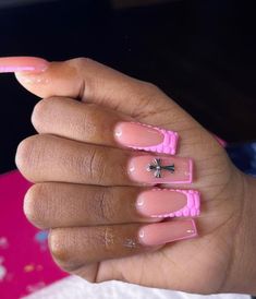 Chanel Nails, Acrylic Nail Powder, Acrylic Nail Set, Nails Coffin Short, Girly Acrylic, Baddie Style, Broken Nails, Diy Acrylic Nails, Cute Toe Nails