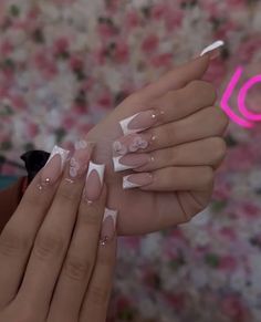 Spanish Nails Acrylic, Short Latina Nails, Acrylic Nails Latina, Nail Inspo Square Medium, Medium Size Nails Acrylic, Latina Acrylic Nails Short, Nail Ideas Medium, Short Acrylic Nails French Tip, Pink Nail Sets