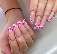 Cute Pink Nail Ideas, Pink Leopard Nails, Pink Nail Ideas, Cute Pink Nails, Nails Glossy, Celebrity Nails, Hippie Nails, Nails Stiletto, Glazed Donut