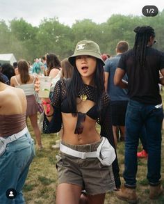 Tyler The Creator Festival Outfits, Festival Couples Outfits, Daytime Festival Outfit, Comfy Cute Festival Outfits, Romper Festival Outfit, Outfits Bikinis Festival, Festival Chill Outfit, Combat Boots Festival Outfit, Camp Festival Outfits