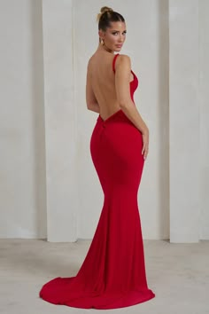 Endless Love | Red Backless Knot Detail Fishtail Maxi Dress Outfit Graduacion, Slick Bun, Big Bouncy Curls, Fishtail Maxi Dress, Red Maxi Dress, Black Tie Gala, Fishtail Skirt, Red Maxi, Wedding Guest Looks