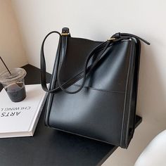 #bag #balckbag #aesthetic #modest #fashionista #koreanfashionoutfits نظارات شمسية, Designer Totes, Womens Designer Fashion, Chanel Handbags, Black Cream, Louis Vuitton Handbags, Sling Bag