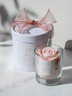 Experience luxury with our Rose Candle, featuring a captivating blend of peony and oud. This elegant scented candle is the perfect gift for mum, offering a soothing ambiance and a touch of sophistication. A unique candle gift ideal for Mother's Day, birthdays, or just to show your appreciation. Surprise Mum with a memorable fragrance that fills the room and creates a calming atmosphere. This is a thoughtful, unique, and beautifully packaged gift she'll love. Rose Vanilla Candle, Mothers Day Candles, Valentines Day Candles, Valentines Candles, Oud Candle, Candle Bouquet, Candle Photography Ideas, Pie Candles, Candle Making Recipes