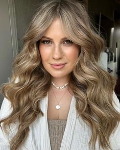 34 Dark Blonde Hair Ideas to Refresh Your Look in 2024 - Trendy Inspirations! - divagaze.com Dark Blonde Dimensional Hair, Blonde For Dark Hair, Dark Blonde Hair Ideas, Dark Golden Blonde Hair, Dark Sandy Blonde Hair, Blonde Dimensional Hair, Sandy Blonde Hair, Dark Golden Blonde, Casual Updo