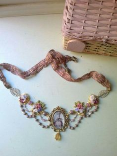 Vintage Handmade Necklace, Ancient Roman Jewelry, Bijoux Art Nouveau, Fairy Jewelry, Magical Jewelry, Necklaces And Bracelets, Handmade Jewelry Designs