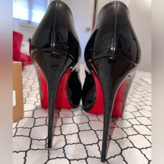 Christian Louis Vuitton Platform In Excellent Condition, I Have Never Used Them, Cute And Super Elegant Luis Vuitton Shoe, Louis Boutin Shoes, Iconic Heels, Louis Vuitton Heels, Outfits Jewelry, Red Bottom Heels, Beautiful Heels, Red Bottom, Heels Classy