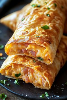 Hot Pockets Hot Pockets Homemade, Frozen Snack, Foods And Drinks, Hot Pockets, Cookies Decorated, Brunch Ideas, People Online, Cannoli, Breakfast Time