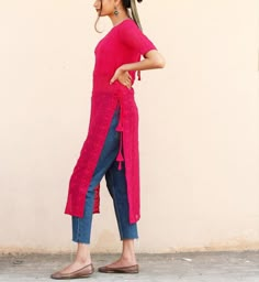 Jeans Kurti Style With Hijab, Jeans Kurti Style Bollywood, Middle Cut Kurti Design, Formal Jeans Outfit, New Trendy Kurti Designs, New Kurti Designs