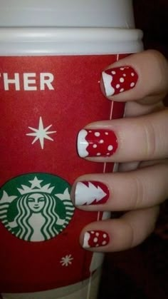 Red And White Christmas Nails, Nails Red And White, White Christmas Nails, Tree Nail Art, Red Nail Art Designs, Snow Nails, Red Nail Art, Red Christmas Nails, Red And White Christmas