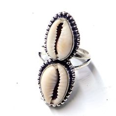 Weight of ring 5.5 Gm Head Sell Size 11x33 mm (APPROX.) 100% Cowrie shell natural stone, Metal:Sterling Silver Stamped:925 i make jewelry for a very special kind of Women's men's ,This stunning is handcrafted by one of our talented artisans. It is set in precious Fine Jewelry 925 Sterling Silver Jewelry, Polished to a brilliant luster> You can also contact us for a separate order, or place an order? Send items back within: 30 days of delivery Request a cancellation within: 2 Hours of purchase Shell Ring, Make Jewelry, Cowrie Shell, Boho Ring, Gift Ring, Ring Photos, 925 Jewelry, Sea Shell, Boho Rings