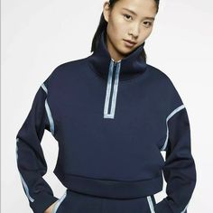 Nike Womens Fleece Training Pullover Nike Air Women, Baby Nike, Quarter Zip Fleece, Tech Pack, Nike Tech, Nike Womens, Fashion Weeks, Nike Store, Womens Fleece