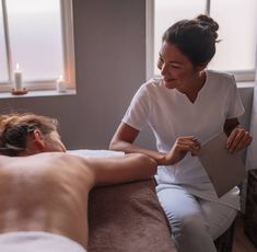 Important Tips for Starting Your New Massage Therapy Business – Universal Companies Massage Therapy Rooms, Therapy Business, Diy Spa Day, Massage Center