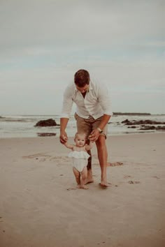 The Sweenys Family Beach Shoot, Summer Outfits Photoshoot, Lake Photoshoot, Family Beach Portraits