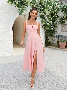 Elevate your summer wardrobe with the ISABELLA Bustier Sundress. ¨C it's your time to shine. Order yours today and step out in style! Bustier Summer Dress, Abroad Wedding Guest Outfit, Bustier Sundress, Abroad Wedding, Summer Elegance, Dream Dresses, Graduation Outfit, Natural Curves, Back Dress