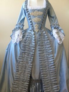 Rococo Women, Rococo Gown, Historic Dresses, Masquerade Gown, 18th Century Gown, Masquerade Ball Gowns, 18th Century Dress, Rococo Fashion, 18th Century Fashion