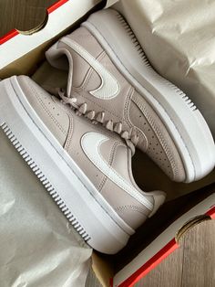 Nike Court Vision Alta, Shopping List