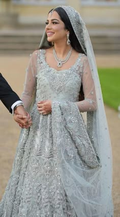 Walima Dresses Pakistani Brides, Walima Dresses Pakistani, Event Advertisement, Chic Prom Dresses, Grey Wedding Dress, Nikah Dress, Nikkah Dress