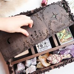 Tarot Card Storage, Box Altar, Major Arcana Tarot, Arcana Tarot, Displaying Crystals, Crystal Shelves, Tarot Major Arcana, Crystal Box, Witch Aesthetic